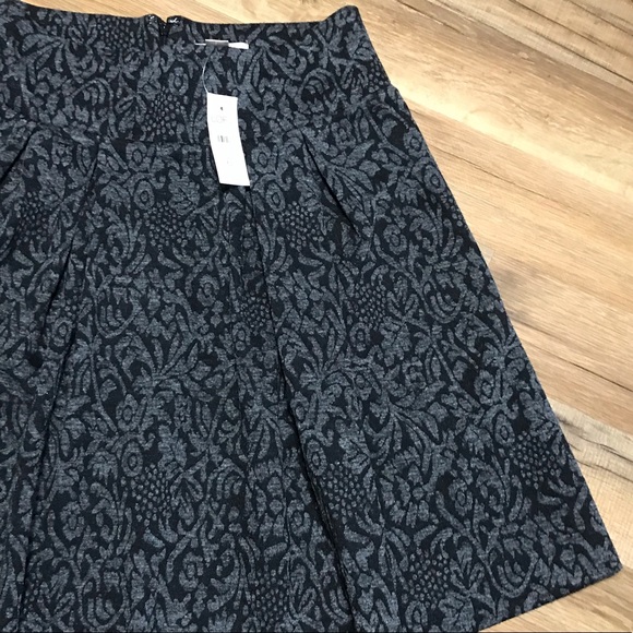 New Loft A-line Stretch Gray Print Skirt Size 6 - Picture 3 of 5